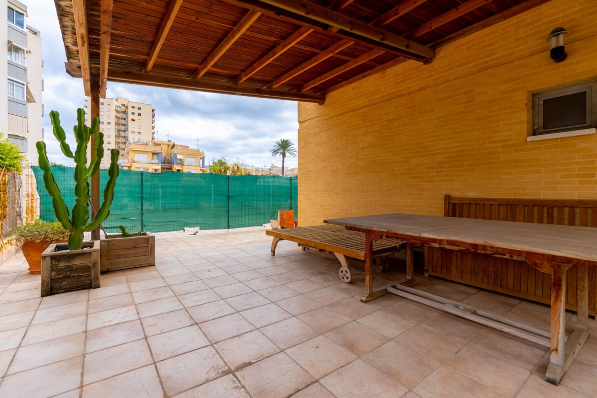 Se vende Apartamento Planta Media de 3 dormitorios en Costa Blanca, Alicante, España