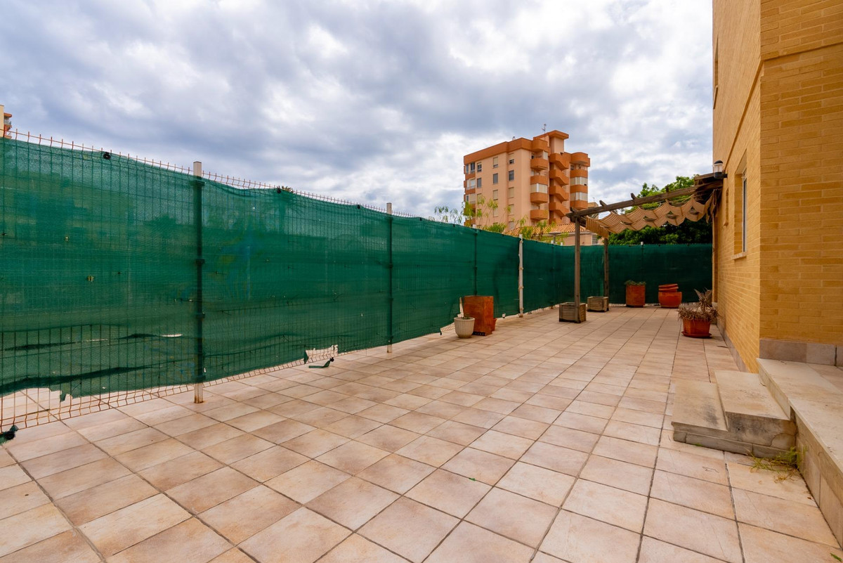 Se vende Apartamento Planta Media de 3 dormitorios en Costa Blanca, Alicante, España