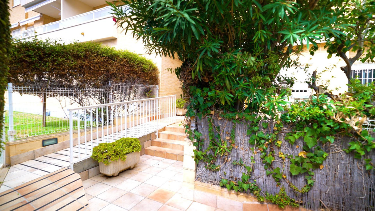 Se vende Apartamento Planta Media de 3 dormitorios en Costa Blanca, Alicante, España