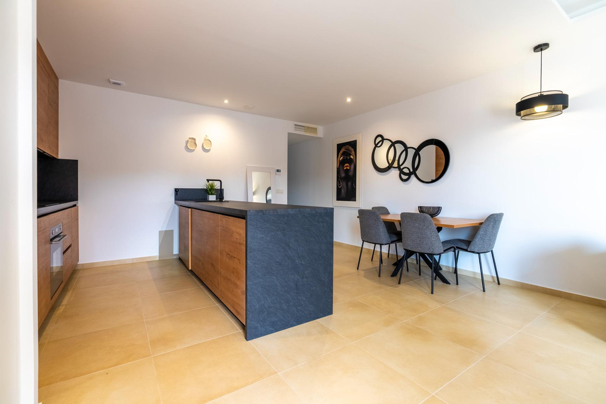 Se vende Bungalow de 2 dormitorios en Costa Blanca, Alicante, España