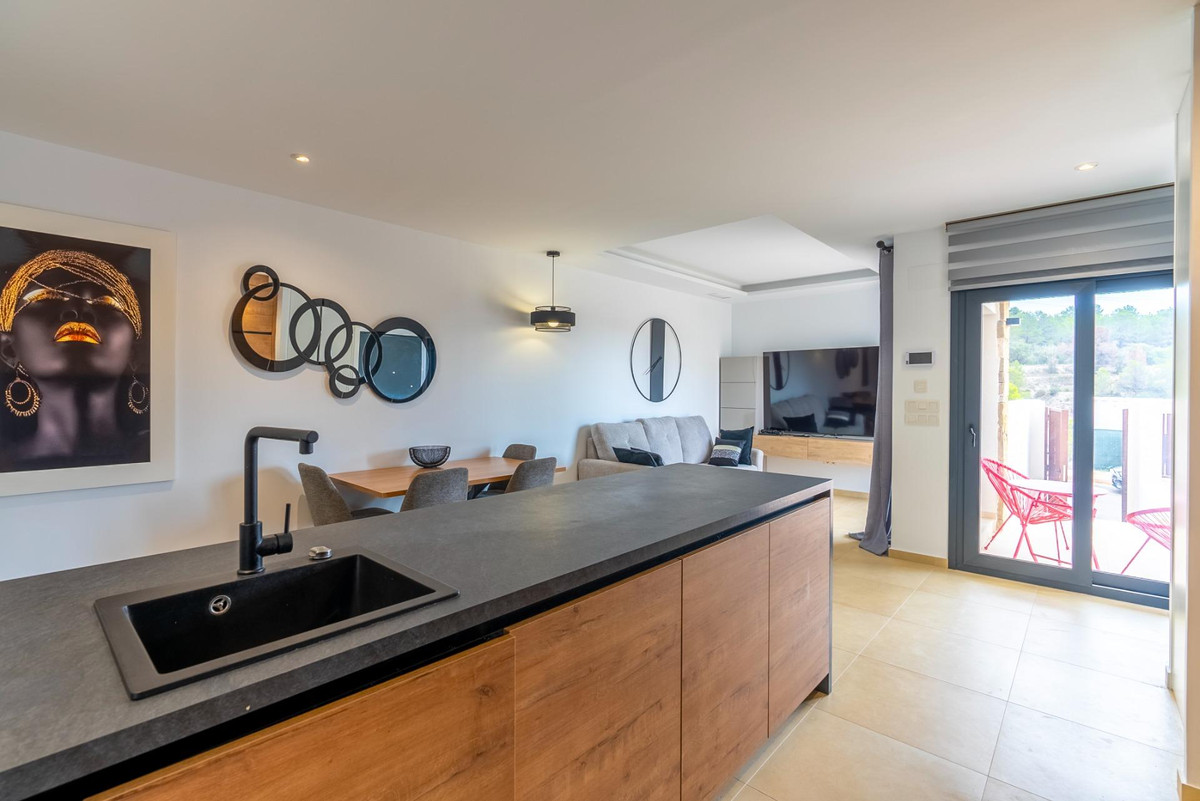 Se vende Bungalow de 2 dormitorios en Costa Blanca, Alicante, España