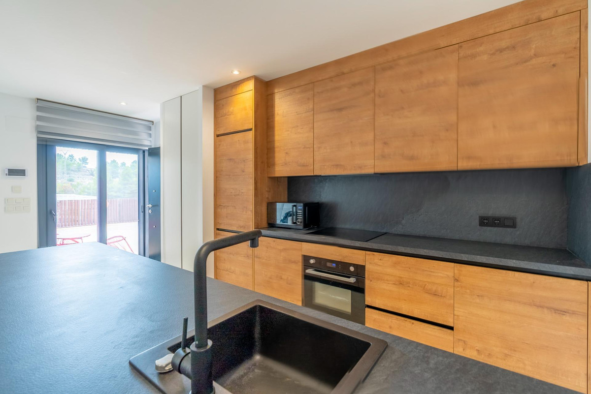 Se vende Bungalow de 2 dormitorios en Costa Blanca, Alicante, España