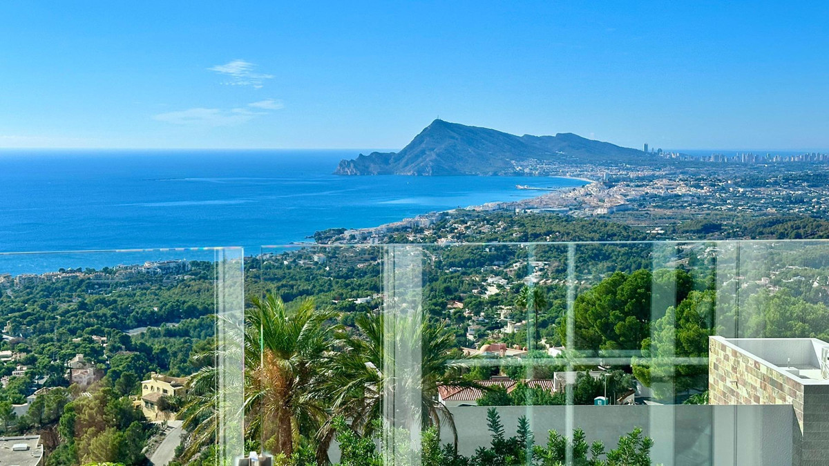 4 Bed Townhouse for sale in Altea Costa Blanca, Alicante, Spain