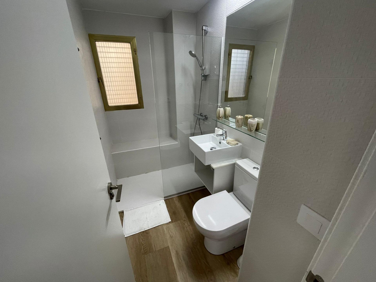 1 Bed Apartment for sale in Benidorm Costa Blanca, Alicante, Spain