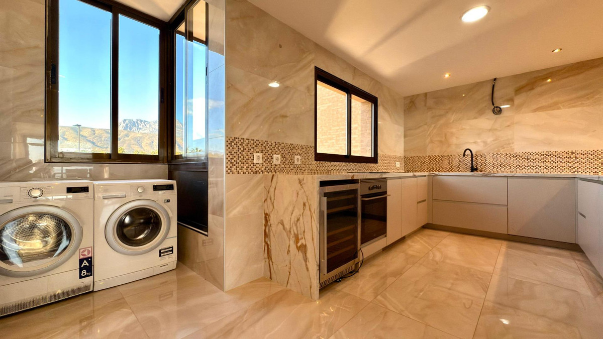Se vende Apartamento Planta Media de 4 dormitorios en Costa Blanca, Alicante, España