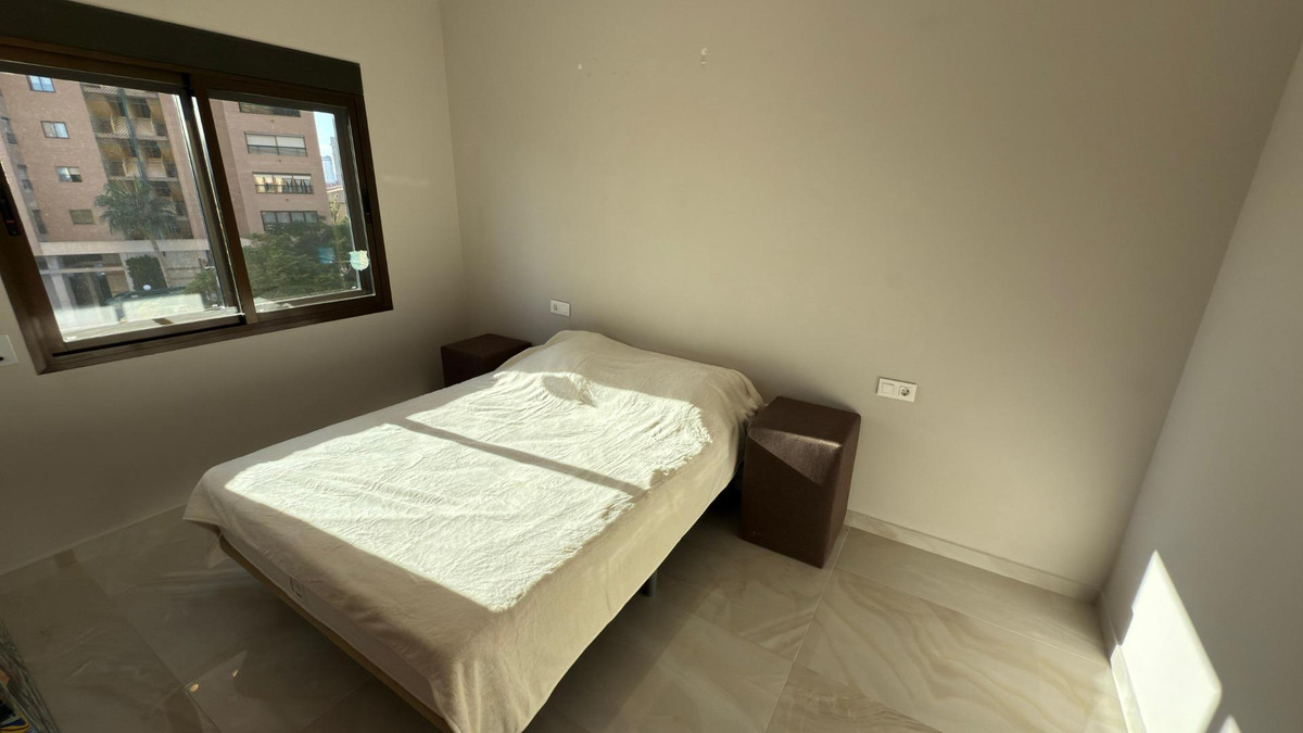Se vende Apartamento Planta Media de 4 dormitorios en Costa Blanca, Alicante, España