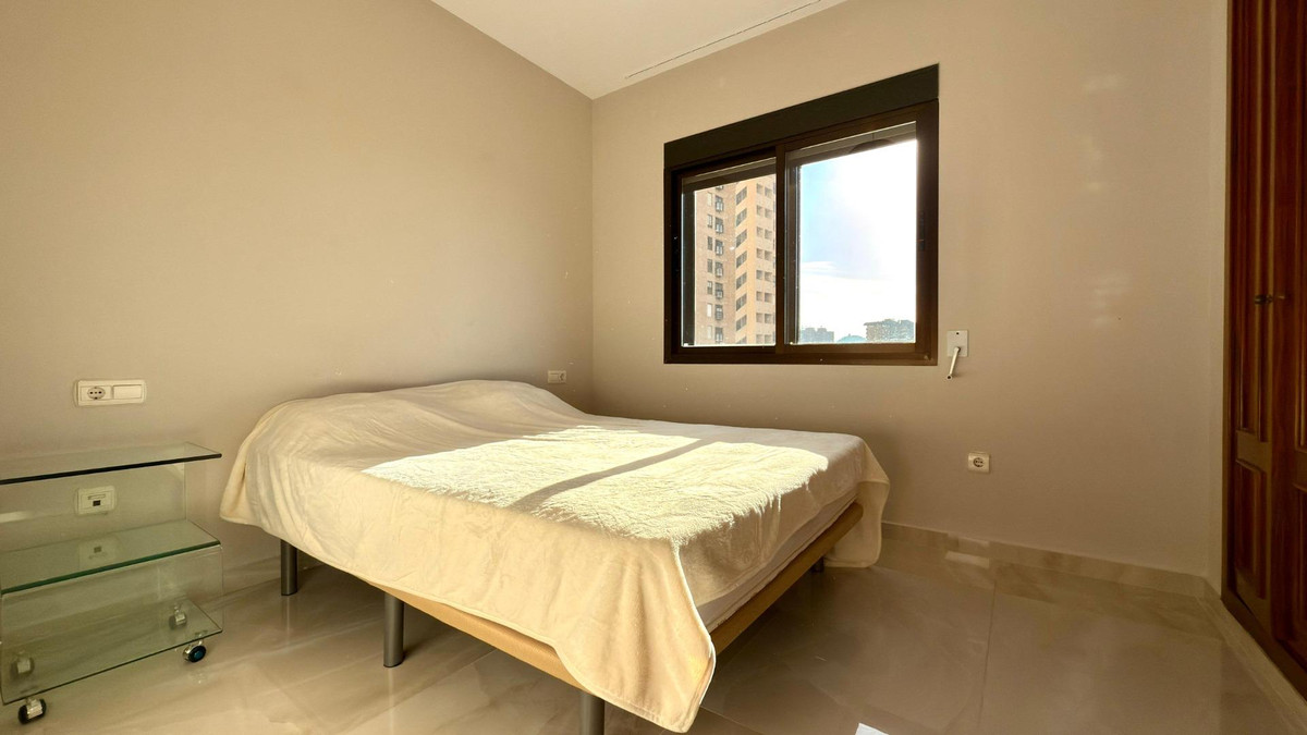 Se vende Apartamento Planta Media de 4 dormitorios en Costa Blanca, Alicante, España