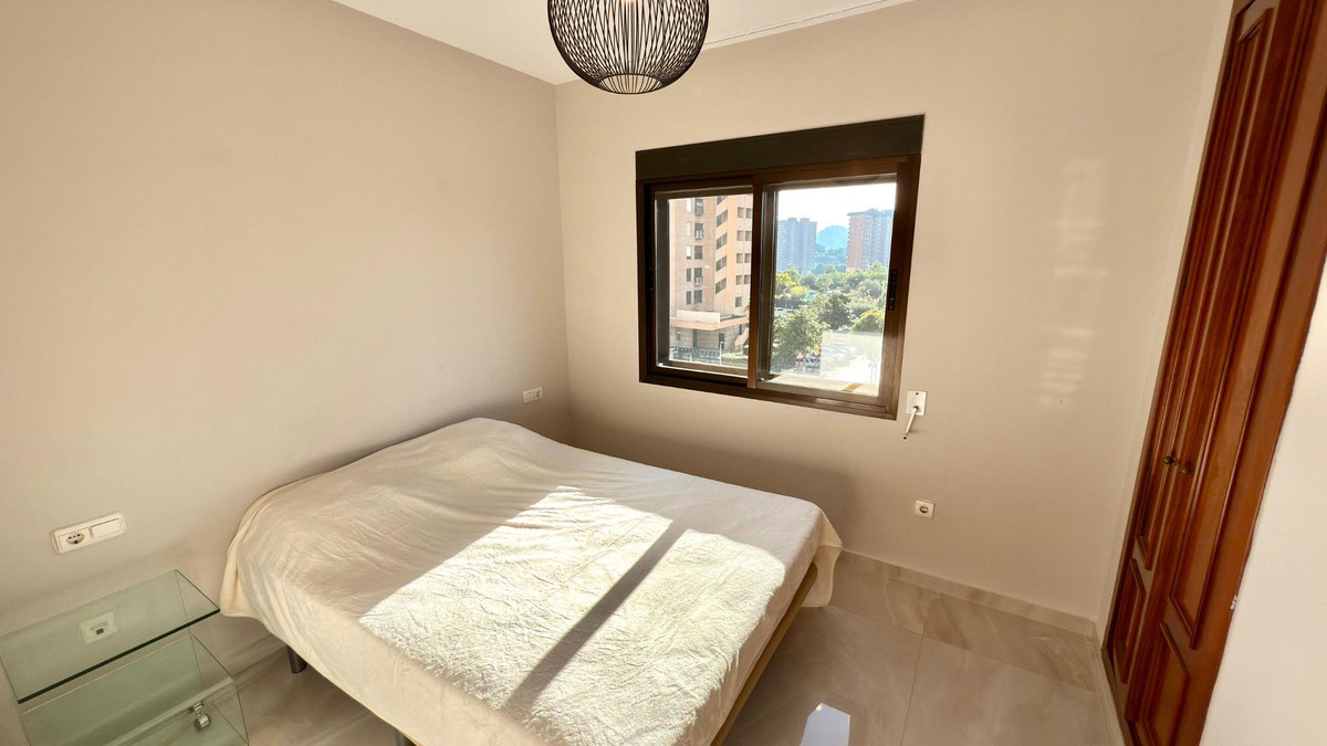 Se vende Apartamento Planta Media de 4 dormitorios en Costa Blanca, Alicante, España