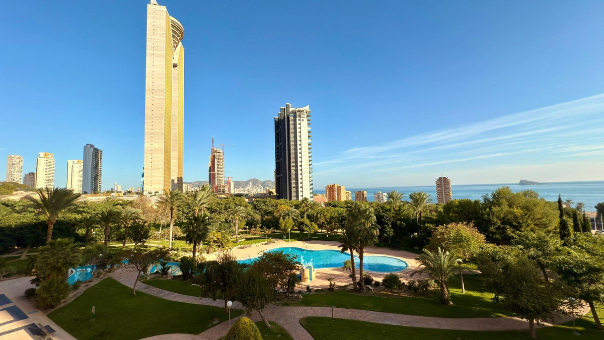 Se vende Apartamento Planta Media de 4 dormitorios en Costa Blanca, Alicante, España