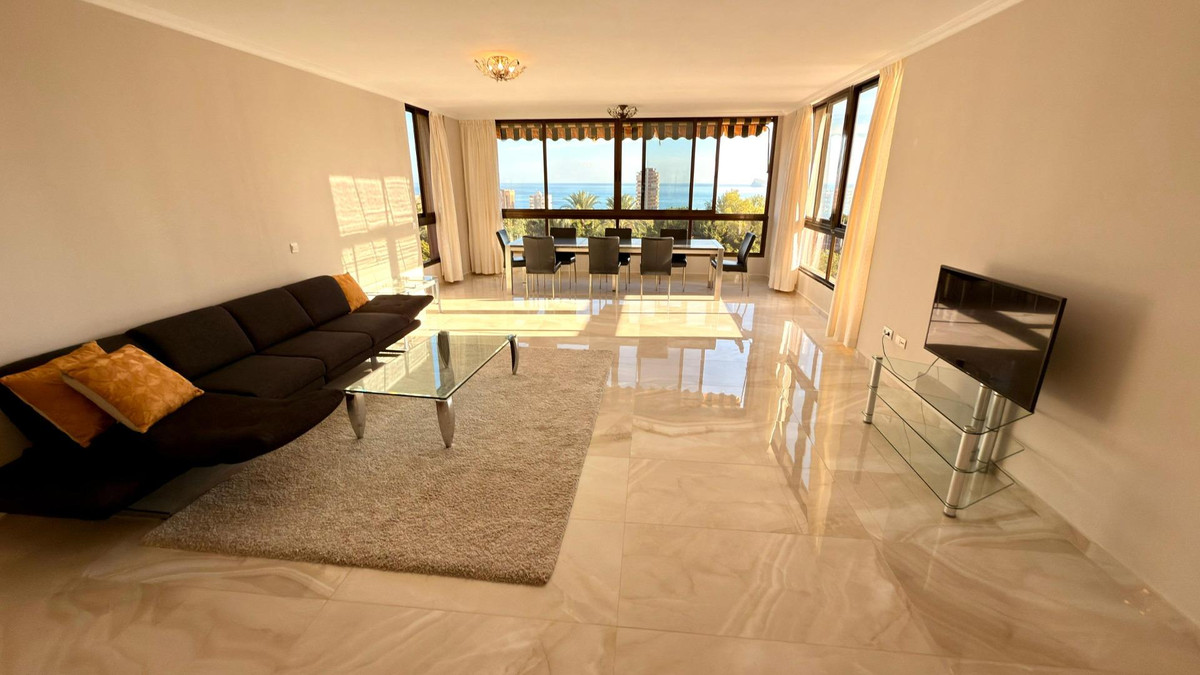 Se vende Apartamento Planta Media de 4 dormitorios en Costa Blanca, Alicante, España