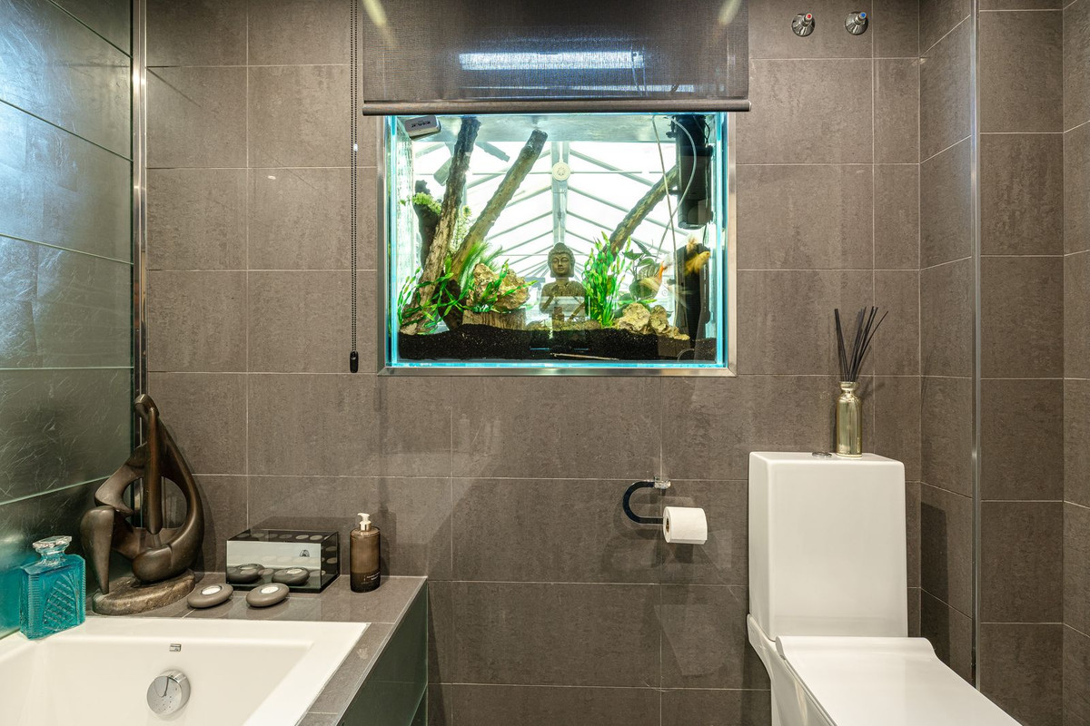 2 Bed Apartment for sale in Nueva Andalucía Costa Del Sol, Málaga, Spain