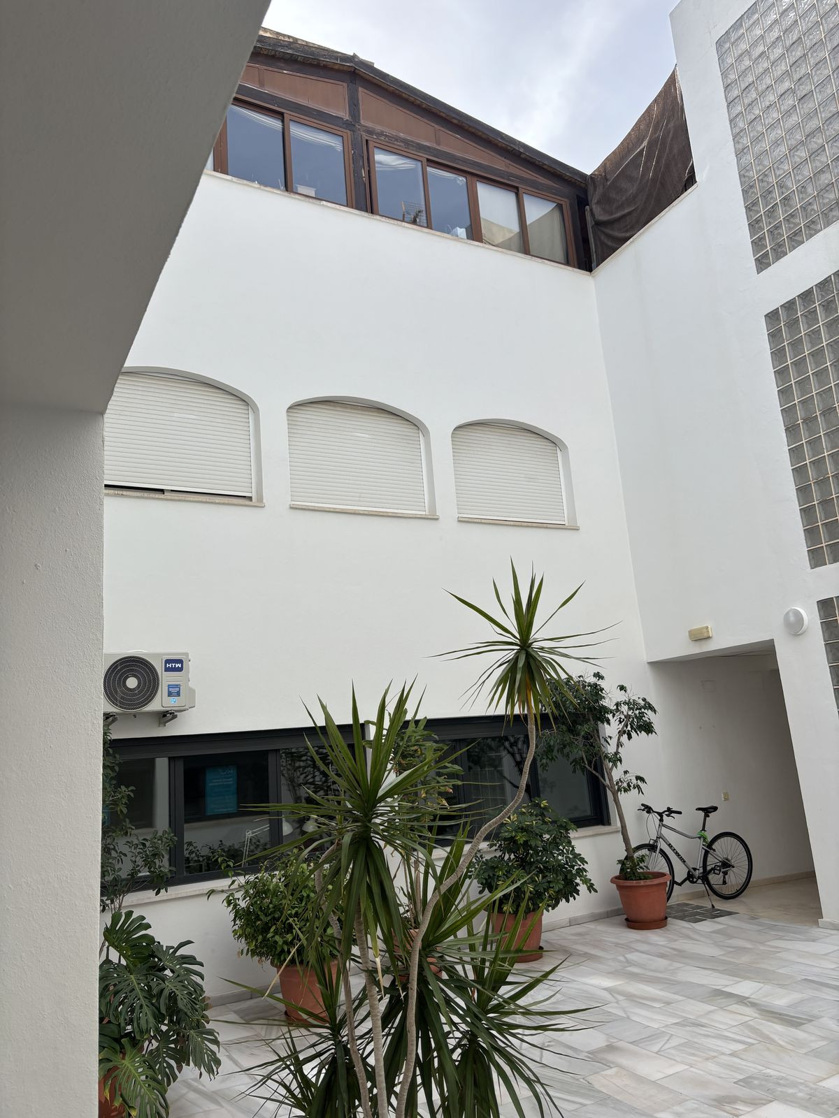 7 Bed Commercial unit for sale in Fuengirola Costa Del Sol, Málaga, Spain