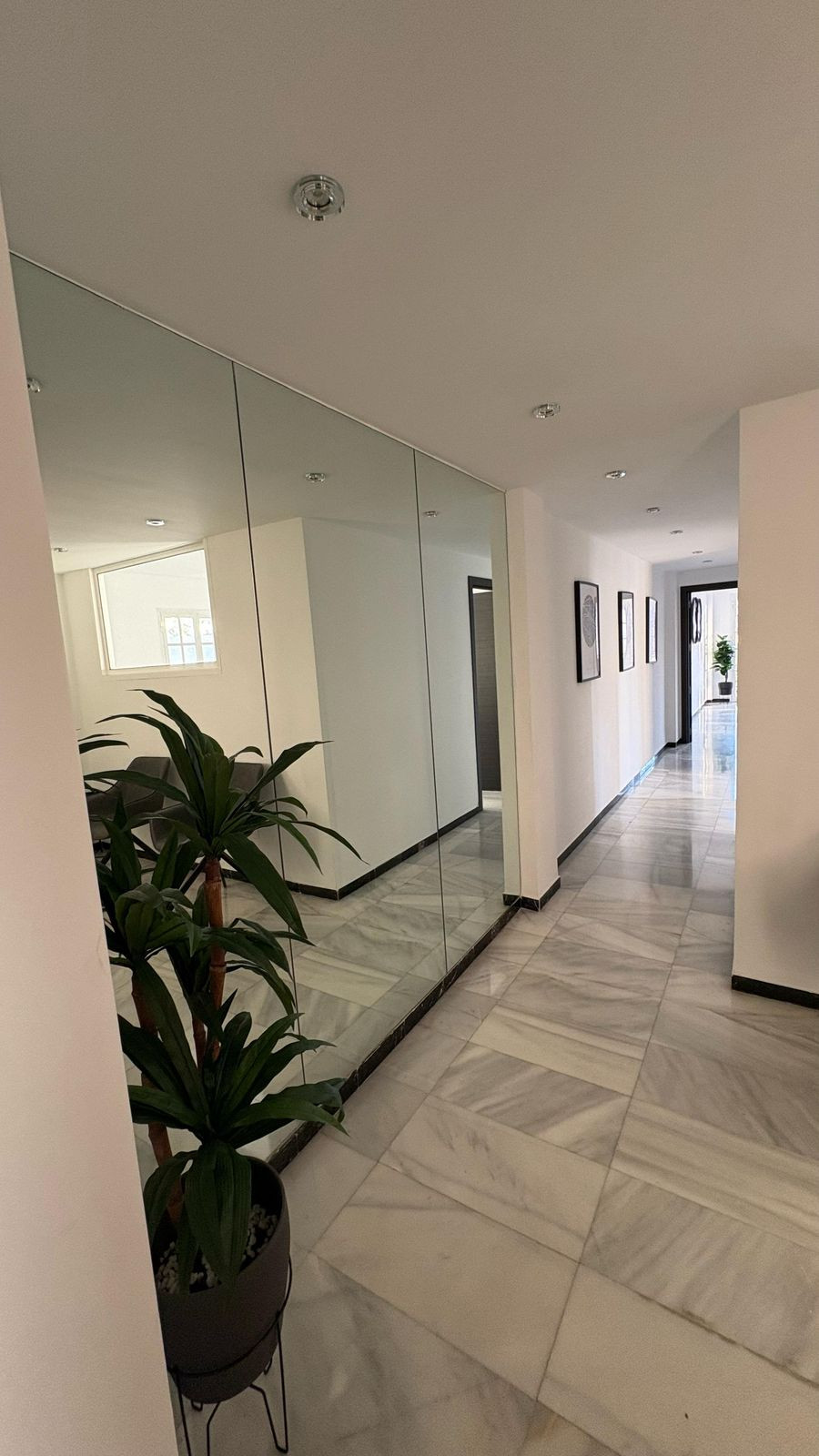 Se vende Apartamento Planta Media de 4 dormitorios en Costa Del Sol, Málaga, España