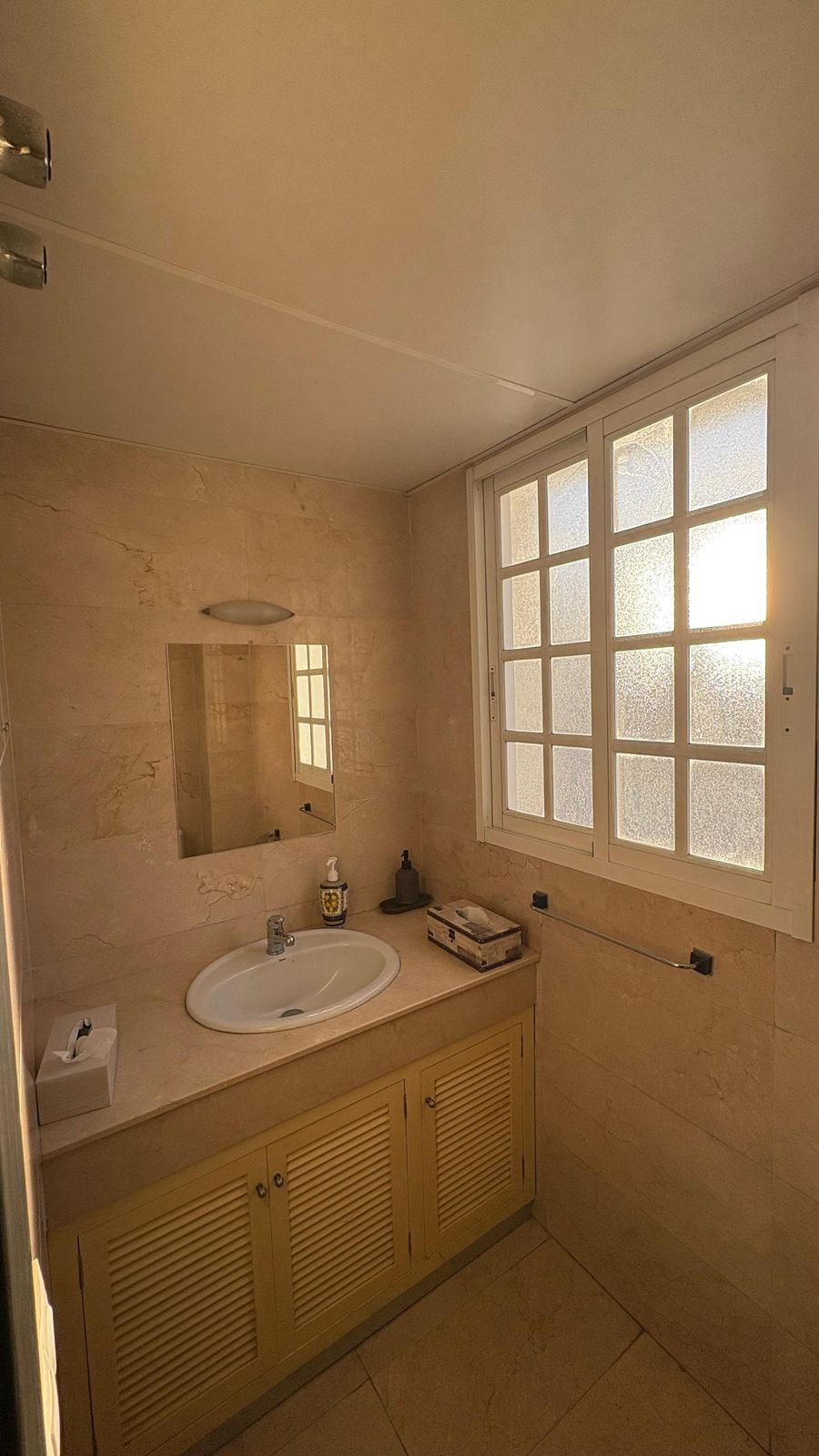 Se vende Apartamento Planta Media de 4 dormitorios en Costa Del Sol, Málaga, España