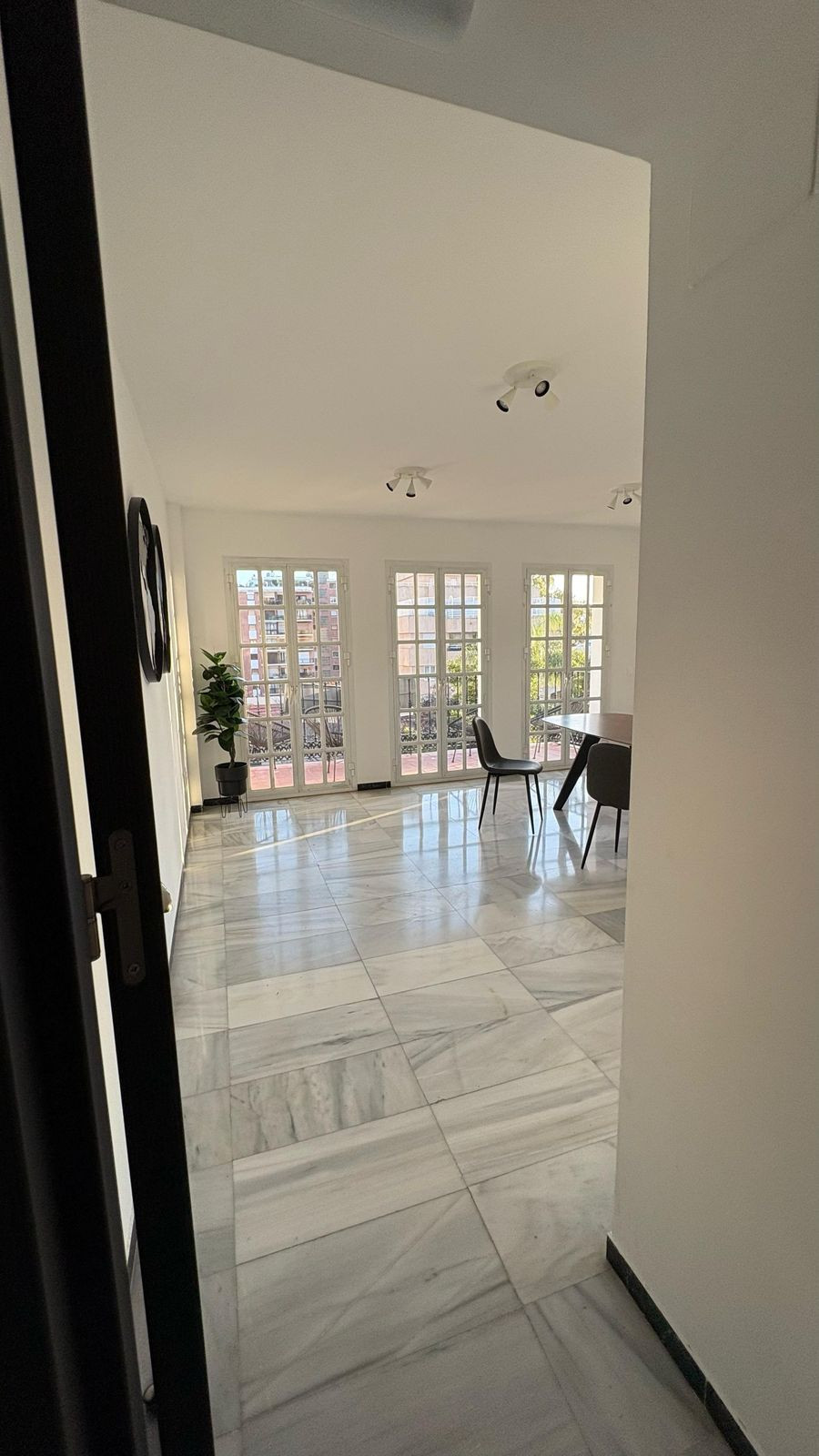 Se vende Apartamento Planta Media de 4 dormitorios en Costa Del Sol, Málaga, España