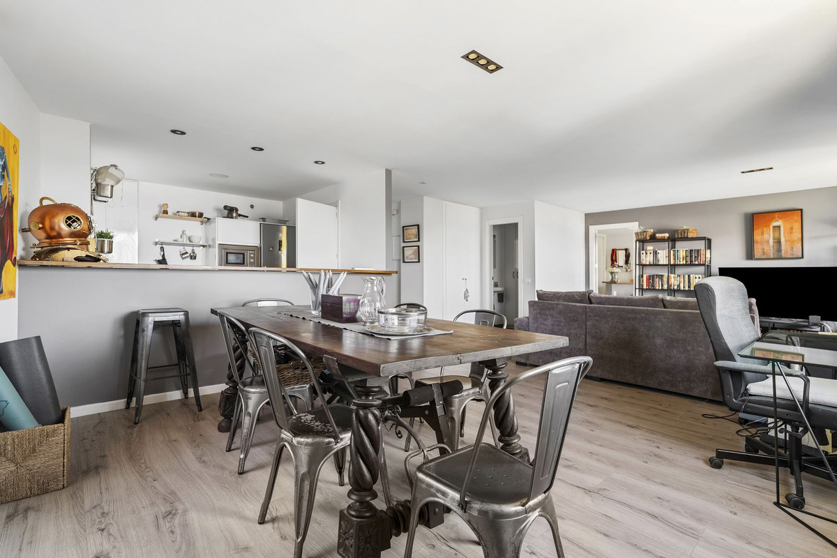 8 Bed Townhouse for sale in El Candado Málaga Ciudad, Málaga, Spain