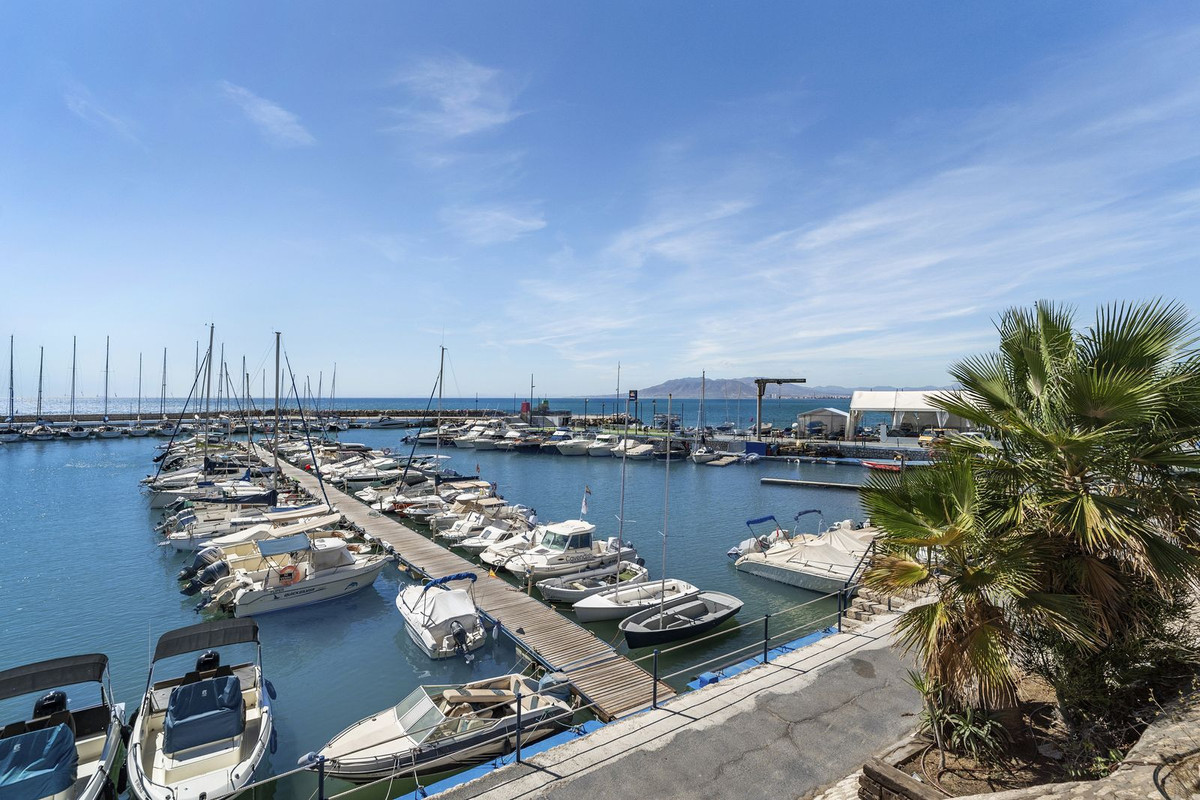 8 Bed Townhouse for sale in El Candado Málaga Ciudad, Málaga, Spain