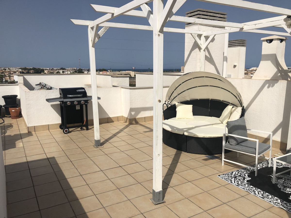 2 Bed Apartment for sale in La Ciñuelica Costa Blanca, Alicante, Spain