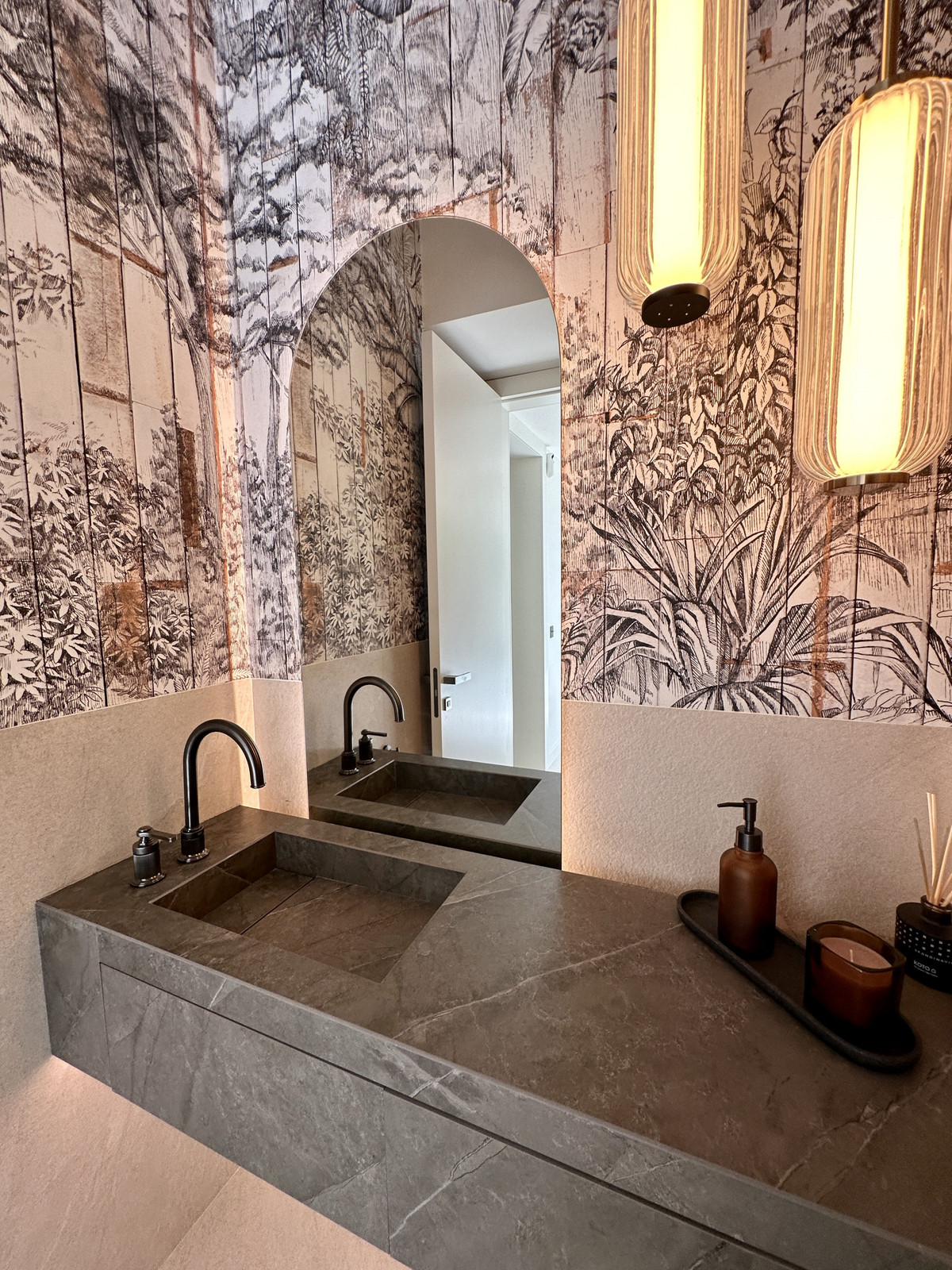 Se vende Villa - Chalet de 5 dormitorios en Costa Del Sol, Málaga, España