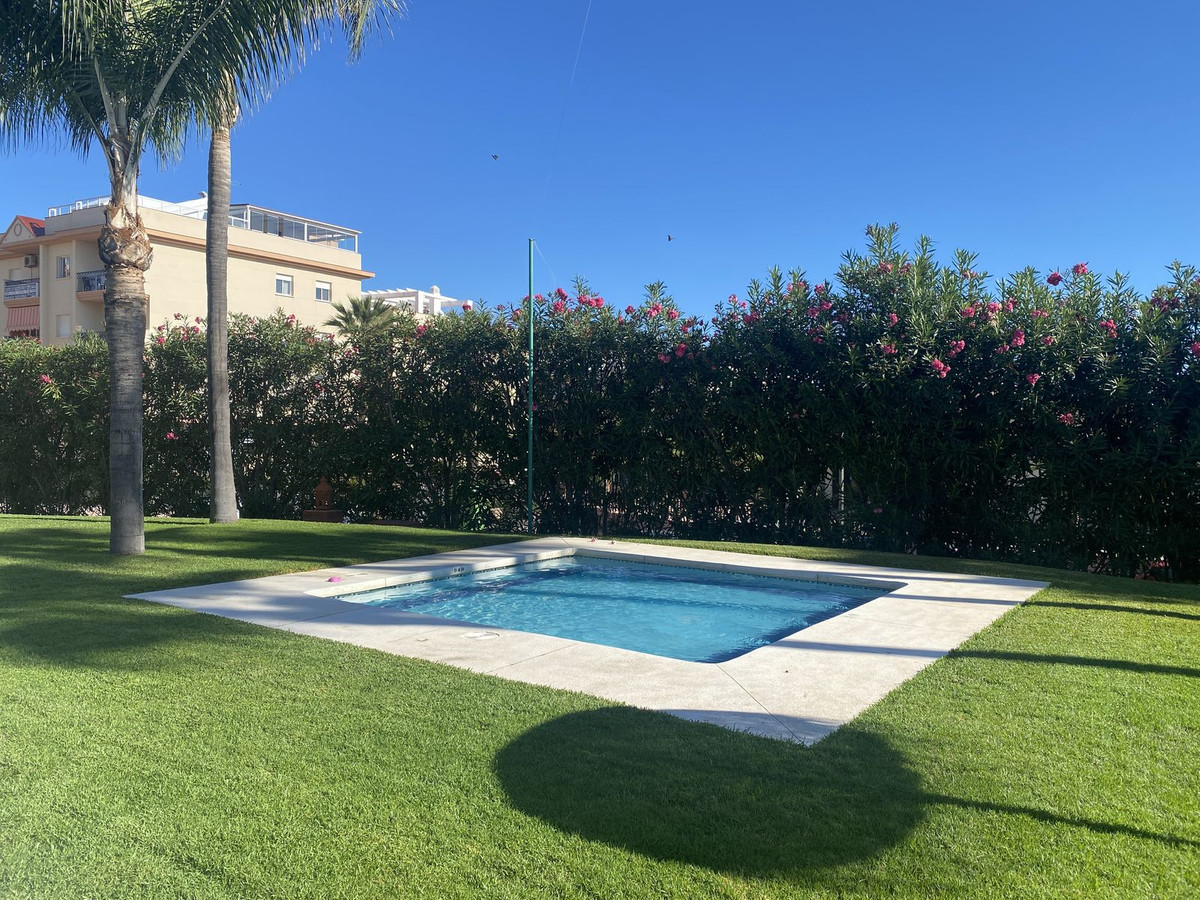 3 Bed Apartment for sale in Estepona Costa Del Sol, Málaga, Spain