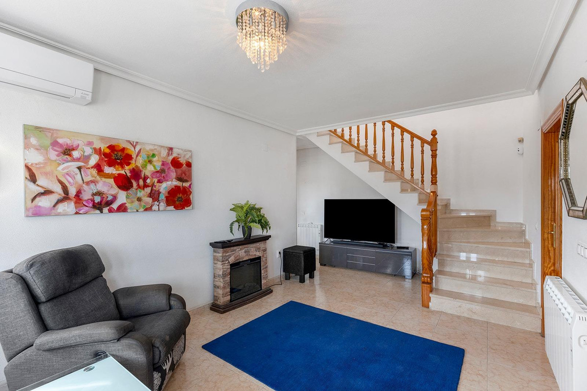 5 Bed Townhouse for sale in Torrevieja Costa Blanca, Alicante, Spain