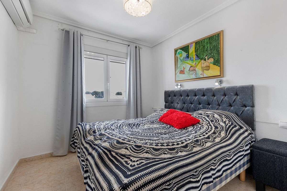 5 Bed Townhouse for sale in Torrevieja Costa Blanca, Alicante, Spain