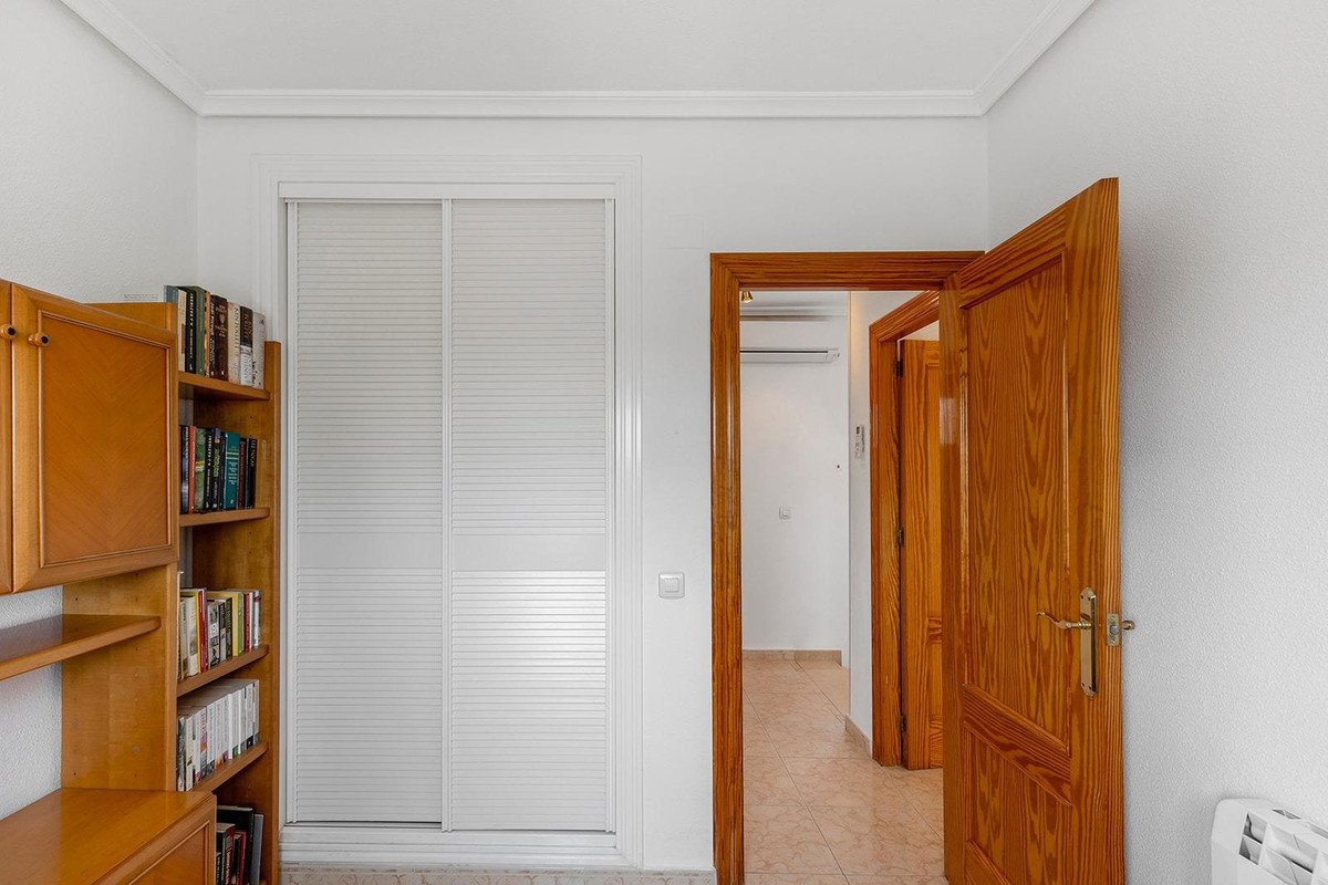 5 Bed Townhouse for sale in Torrevieja Costa Blanca, Alicante, Spain