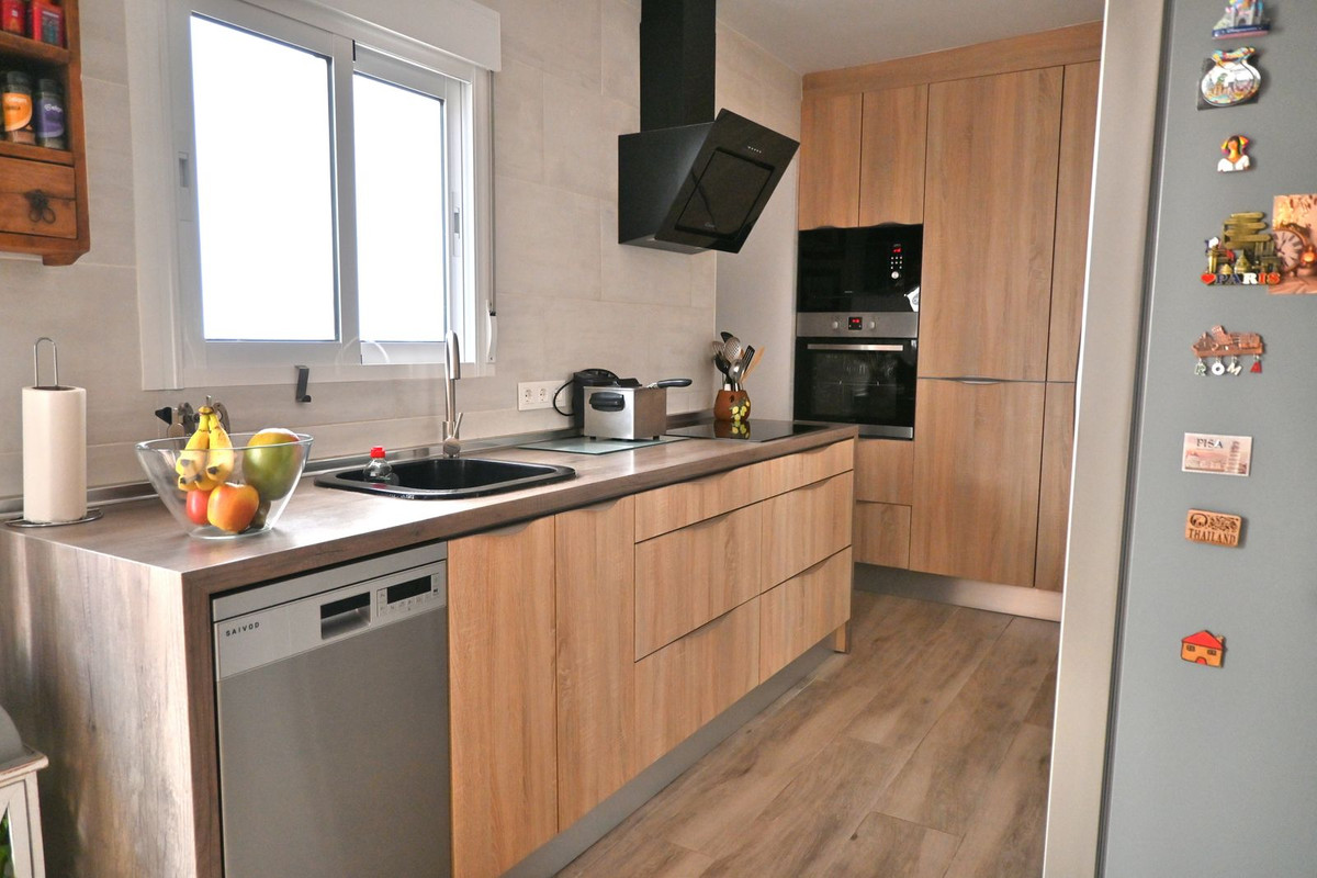 Se vende Apartamento Planta Baja de 3 dormitorios en Costa Del Sol, Málaga, España