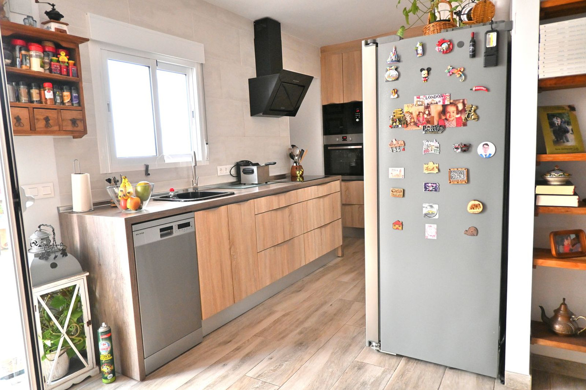 Se vende Apartamento Planta Baja de 3 dormitorios en Costa Del Sol, Málaga, España
