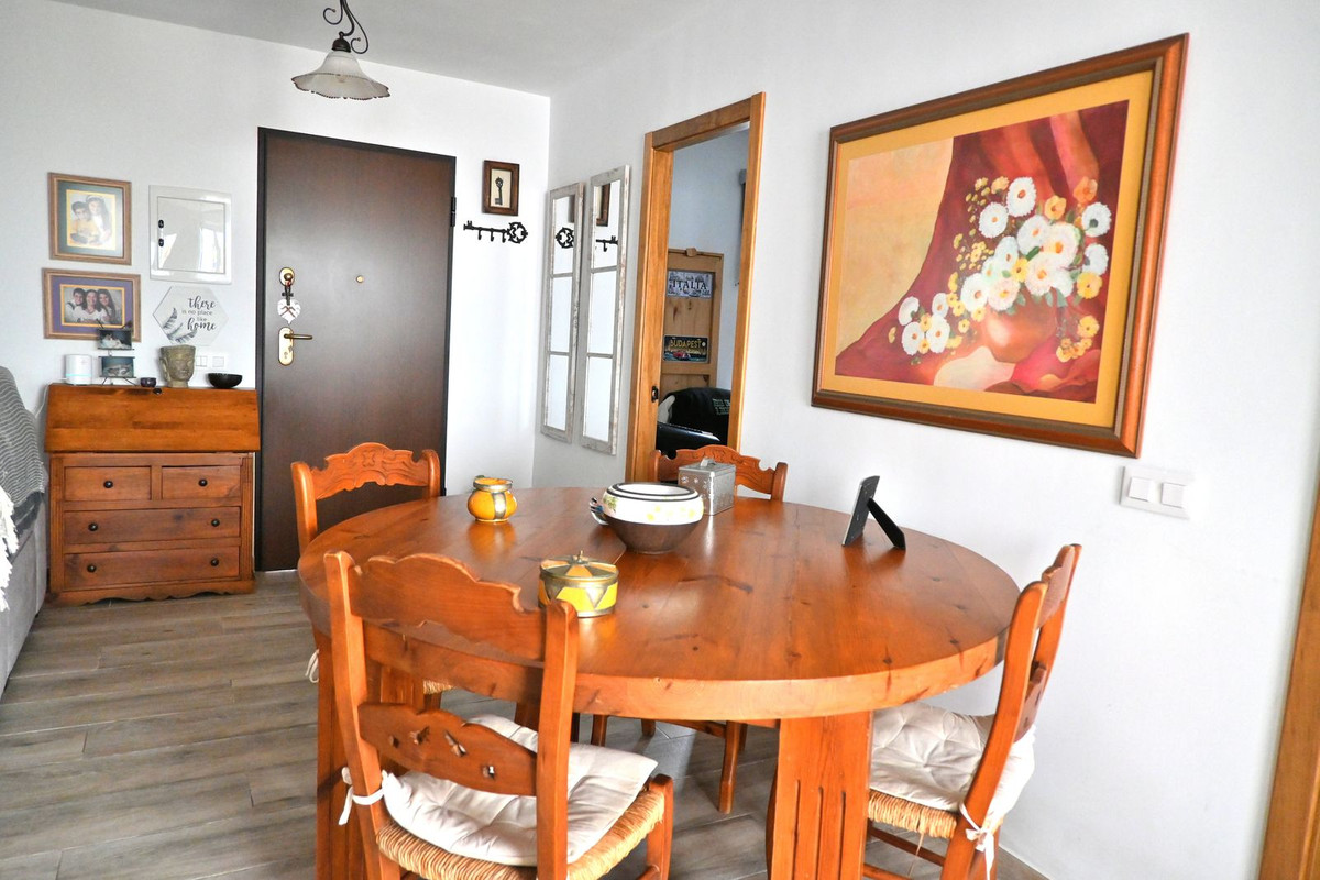 Se vende Apartamento Planta Baja de 3 dormitorios en Costa Del Sol, Málaga, España