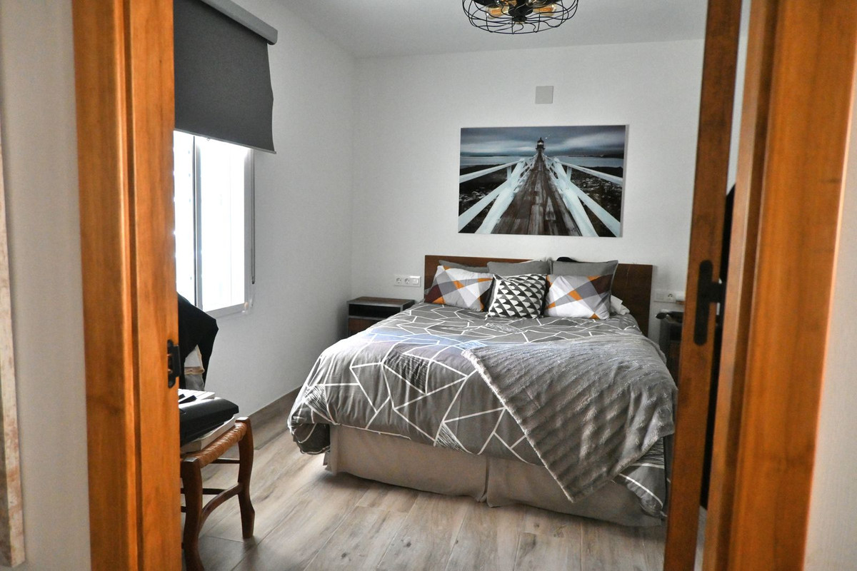 Se vende Apartamento Planta Baja de 3 dormitorios en Costa Del Sol, Málaga, España