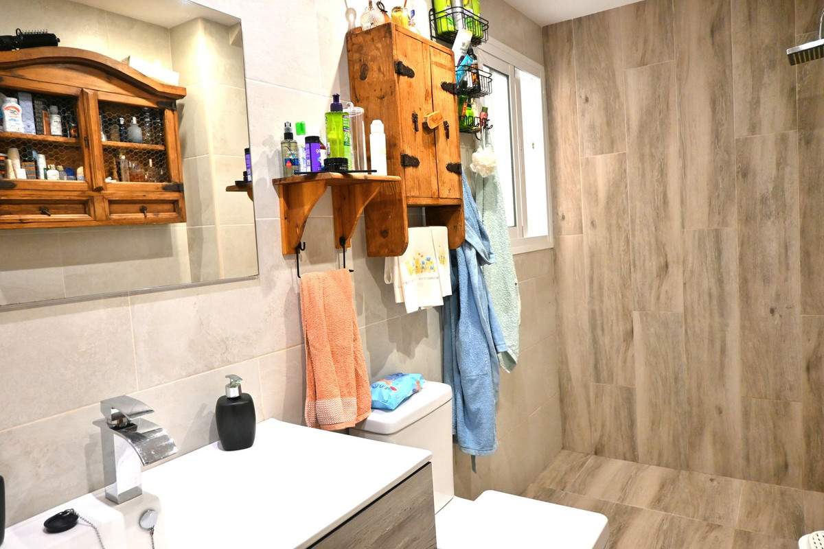 Se vende Apartamento Planta Baja de 3 dormitorios en Costa Del Sol, Málaga, España