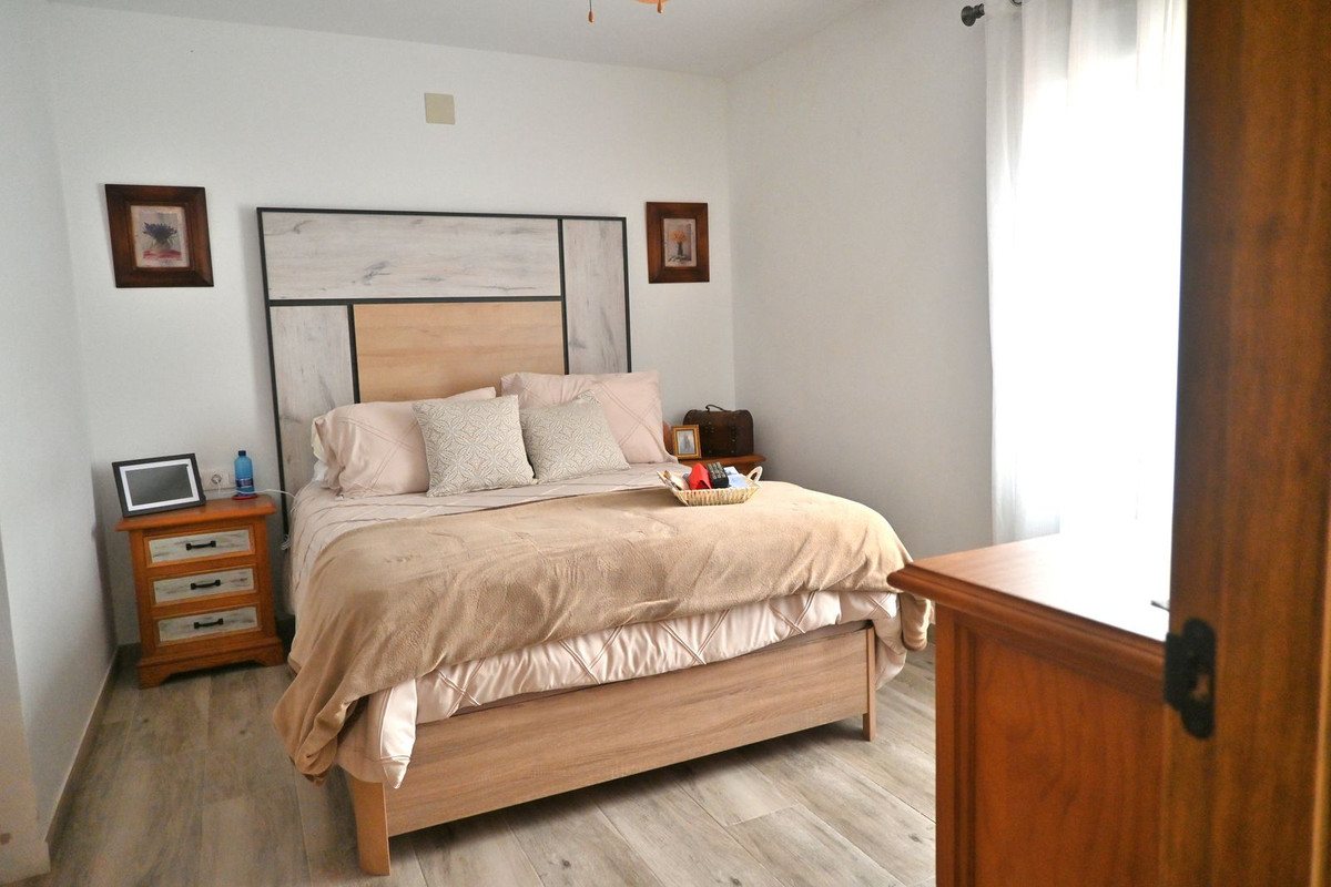 Se vende Apartamento Planta Baja de 3 dormitorios en Costa Del Sol, Málaga, España