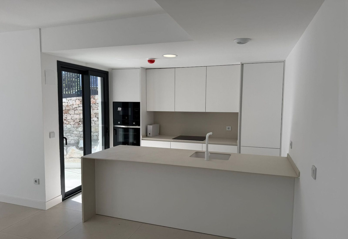 Se vende Apartamento Planta Media de 3 dormitorios en Costa Del Sol, Málaga, España