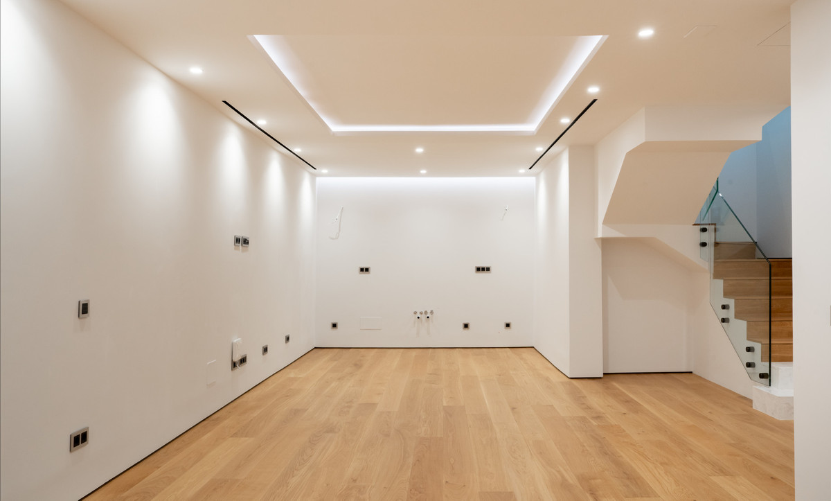 Se vende Apartamento Planta Baja de 4 dormitorios en Costa Del Sol, Málaga, España