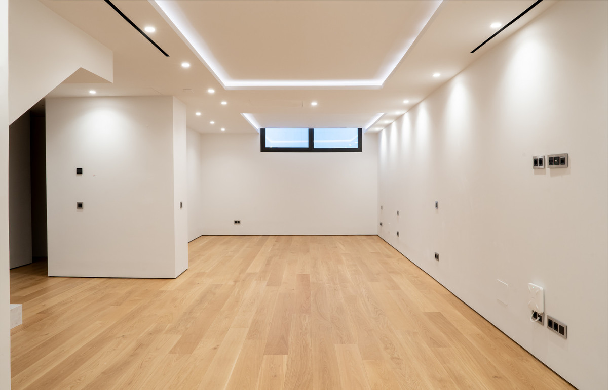 Se vende Apartamento Planta Baja de 4 dormitorios en Costa Del Sol, Málaga, España