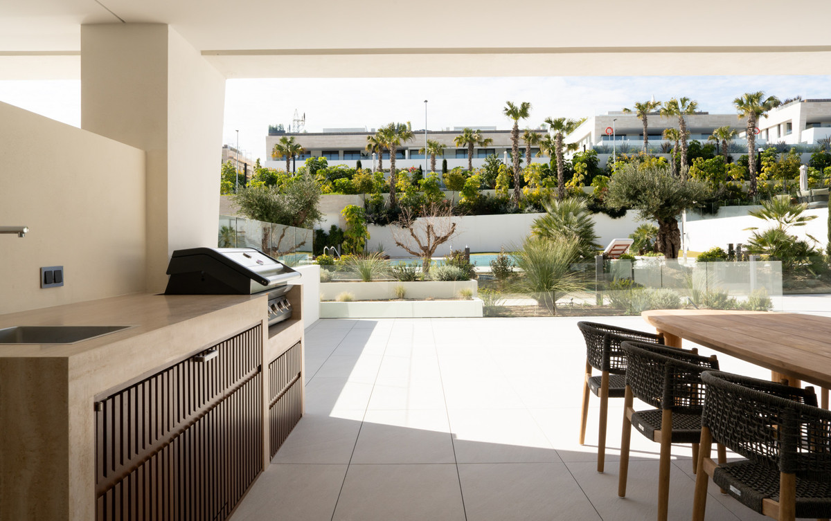 Se vende Apartamento Planta Baja de 4 dormitorios en Costa Del Sol, Málaga, España