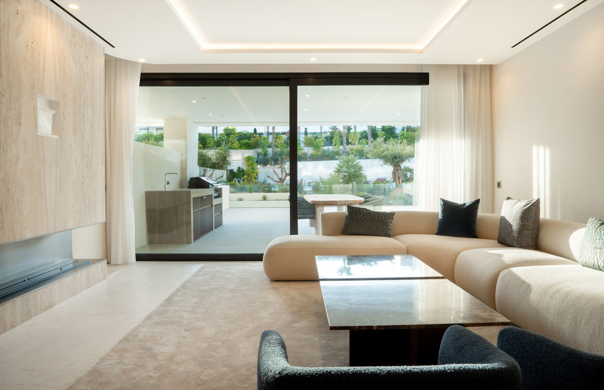 Se vende Apartamento Planta Baja de 4 dormitorios en Costa Del Sol, Málaga, España