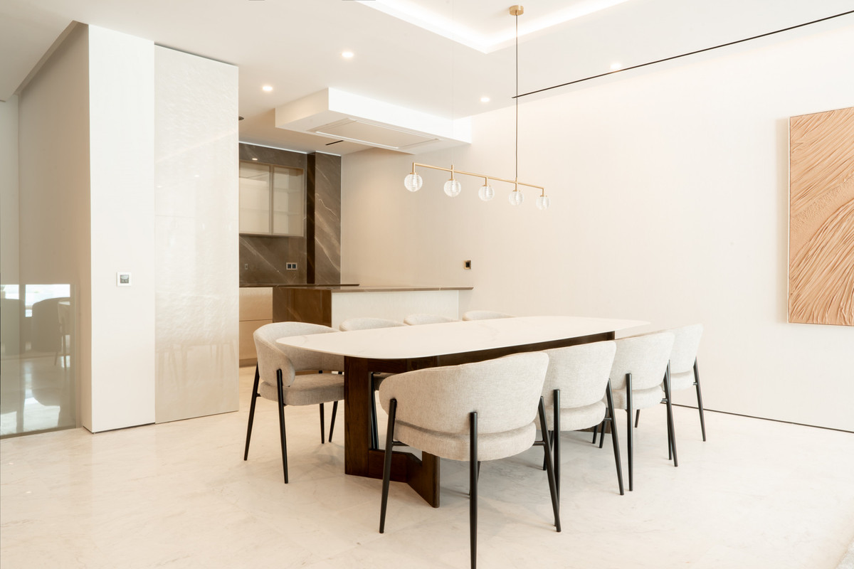 Se vende Apartamento Planta Baja de 4 dormitorios en Costa Del Sol, Málaga, España