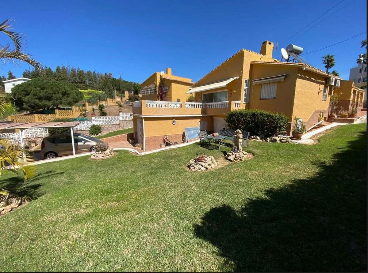3 Bed Townhouse for sale in El Faro Costa Del Sol, Málaga, Spain