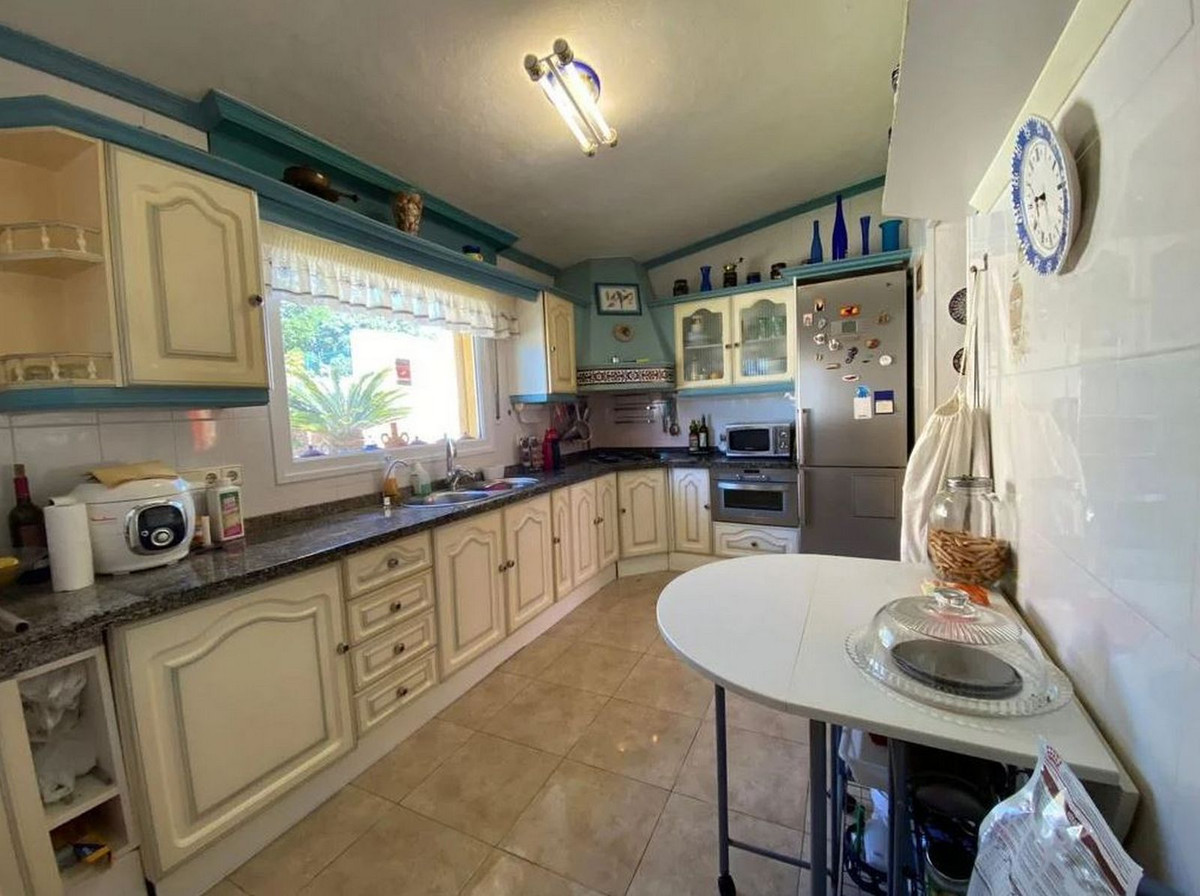 3 Bed Townhouse for sale in El Faro Costa Del Sol, Málaga, Spain