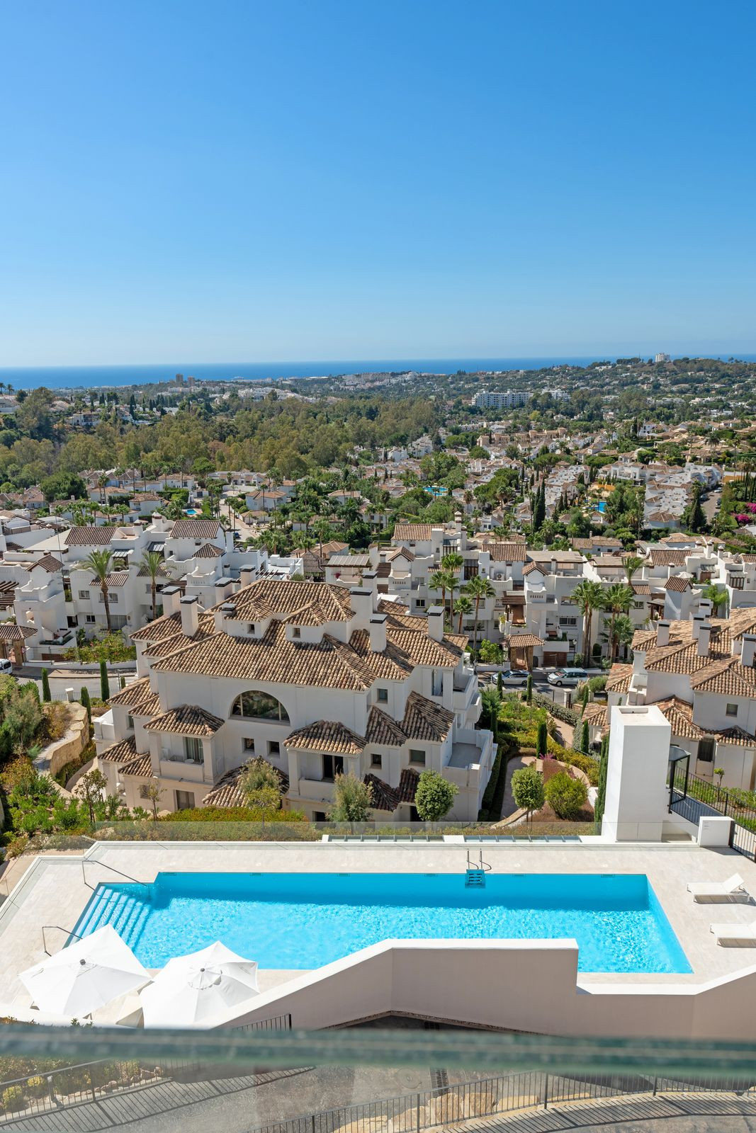 2 Bed Apartment for sale in Nueva Andalucía Costa Del Sol, Málaga, Spain