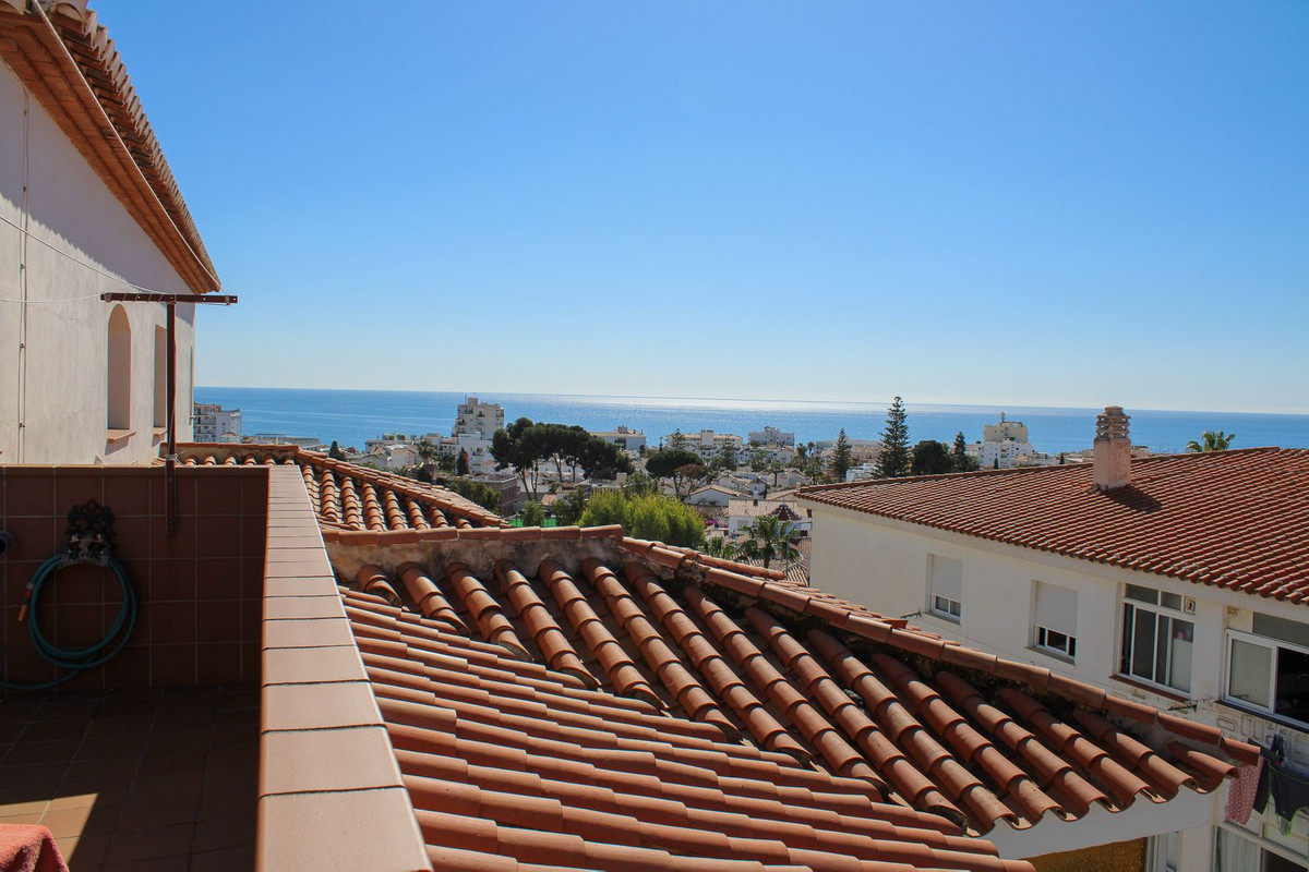 3 Bed Apartment for sale in Nerja Costa Del Sol East, Málaga, Spain