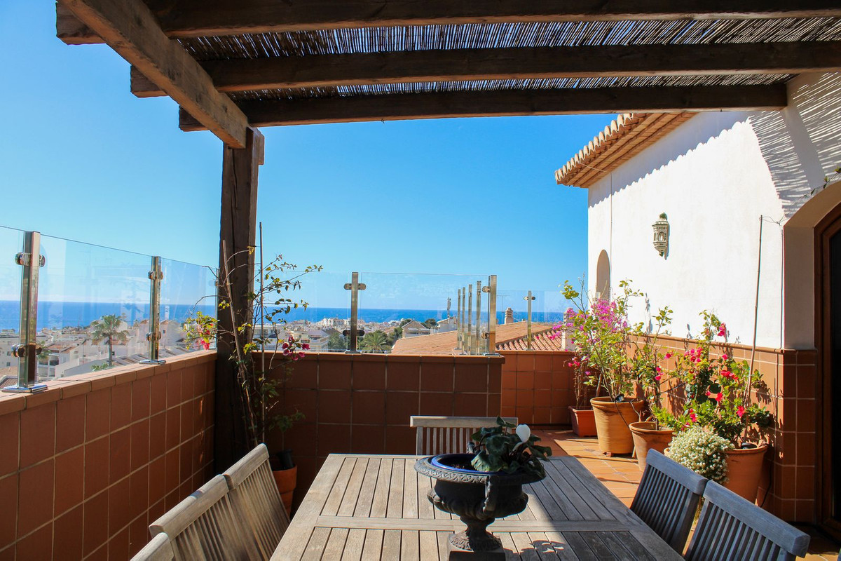 3 Bed Apartment for sale in Nerja Costa Del Sol East, Málaga, Spain