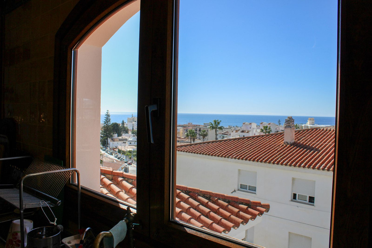 3 Bed Apartment for sale in Nerja Costa Del Sol East, Málaga, Spain