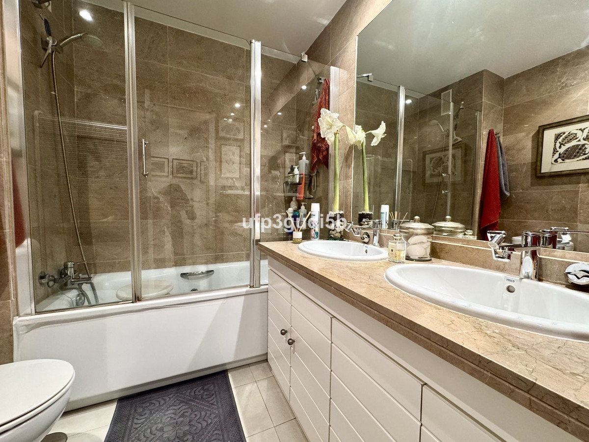2 Bed Apartment for sale in Torrequebrada Costa Del Sol, Málaga, Spain