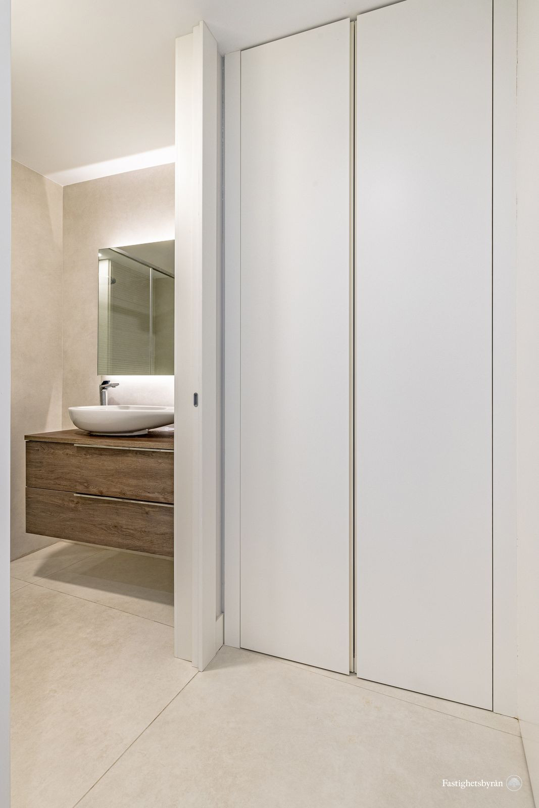 2 Bed Apartment for sale in Estepona Costa Del Sol, Málaga, Spain