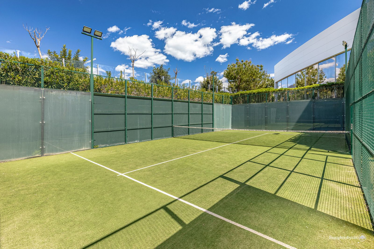 2 Bed Apartment for sale in Estepona Costa Del Sol, Málaga, Spain
