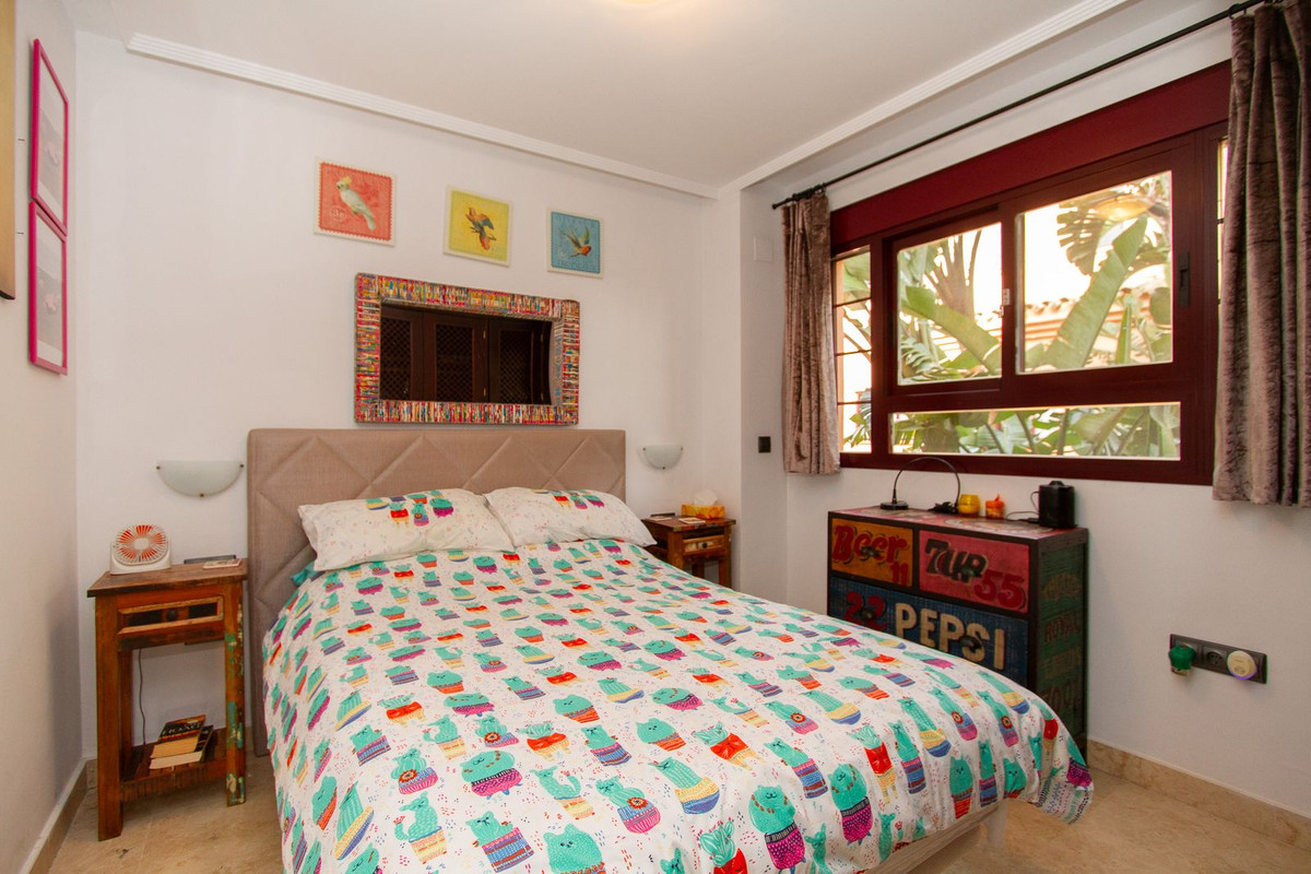 Se vende Apartamento Planta Baja de 2 dormitorios en Costa Del Sol, Málaga, España