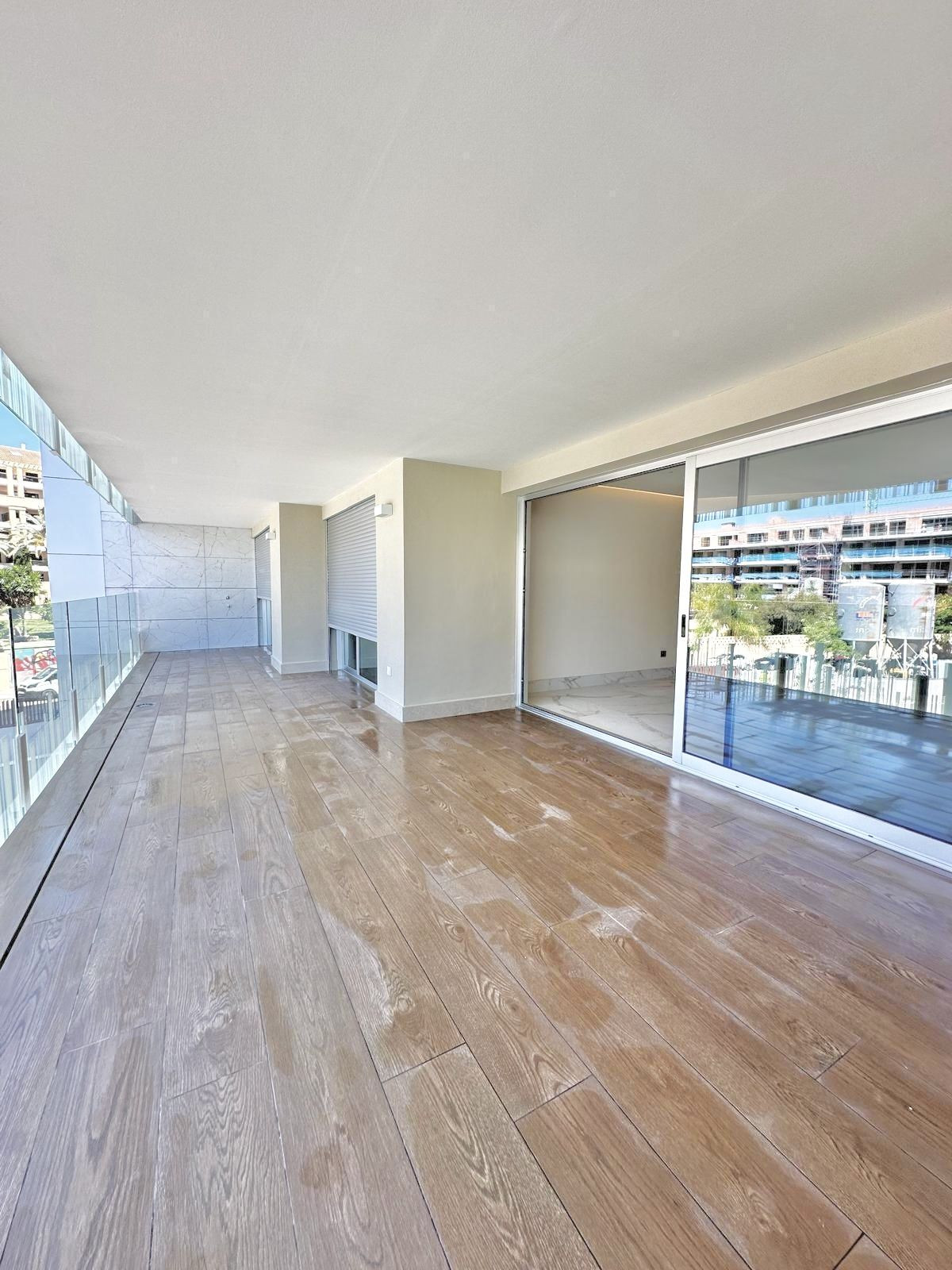 3 Bed Apartment for sale in San Pedro De Alcántara Costa Del Sol, Málaga, Spain